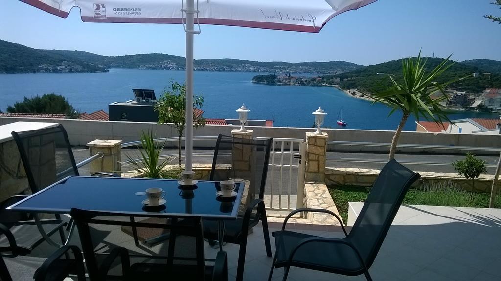 روغوزنيكا Apartment Rogoznica الغرفة الصورة